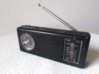 Radio portatile AM/FM con orologio sveglia - CQR 777
